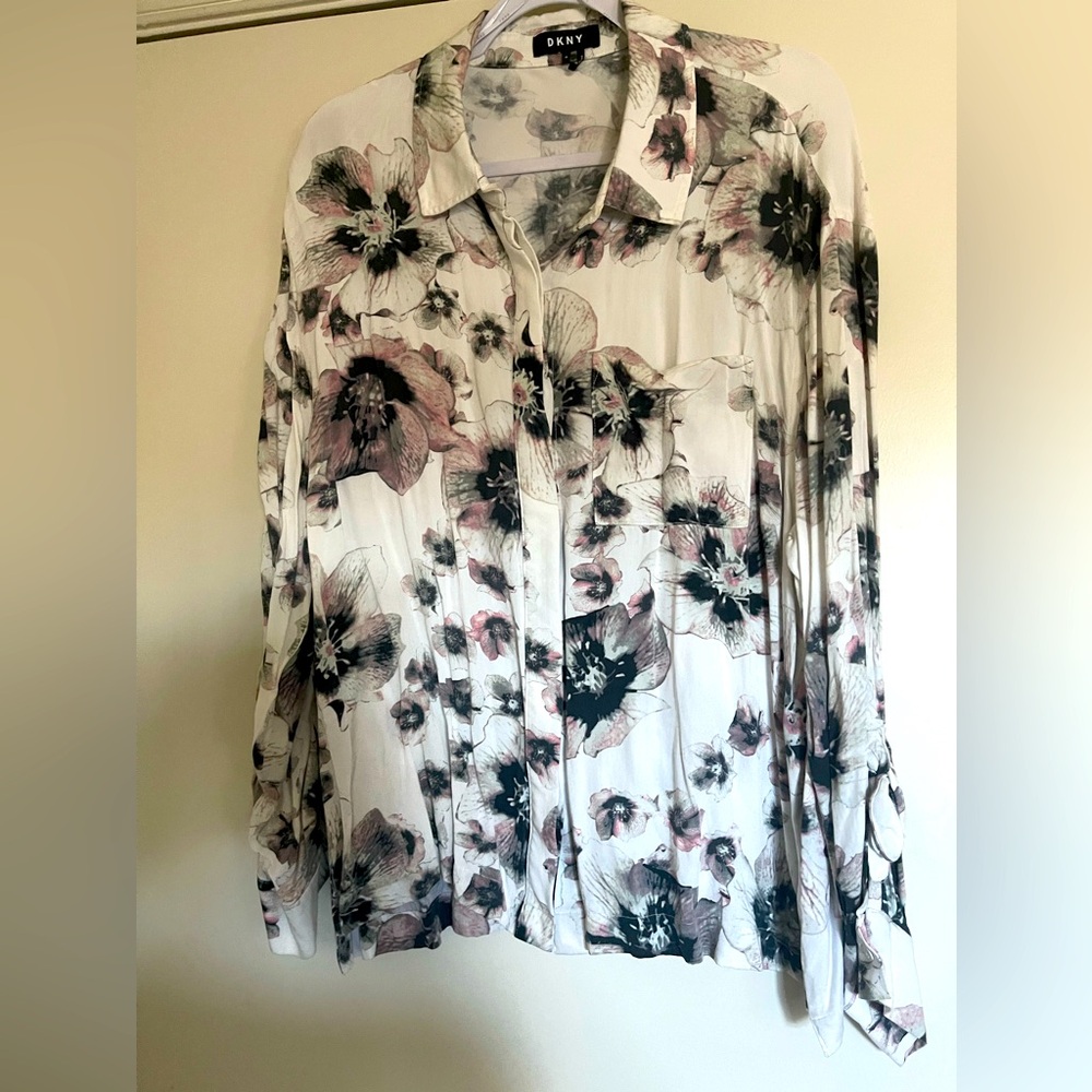 EUC DKNY button down floral print blouse, Sz. XL